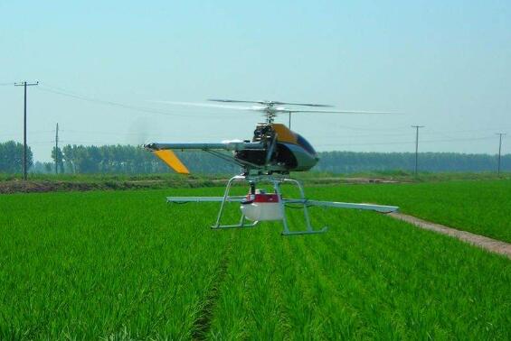 无人机能够提升工作效率 其可应用到农业领域中2