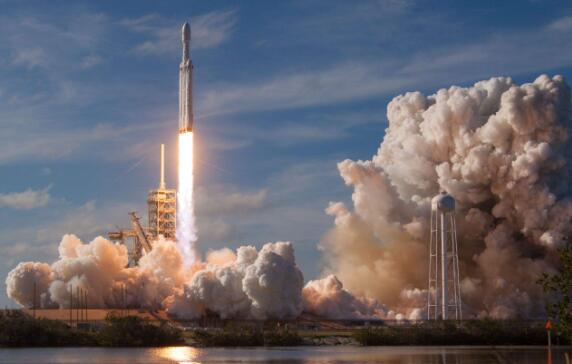 SpaceX的市值已超300亿美元 马斯克将拿下新一轮的融资1