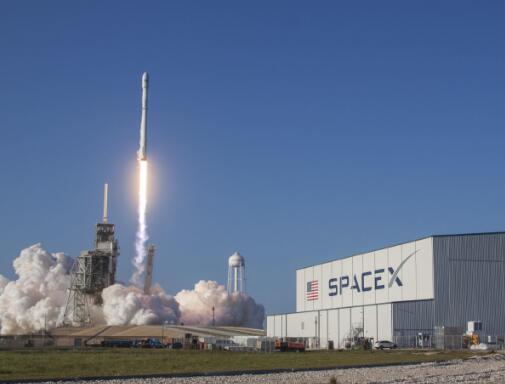 SpaceX宣布于明年发射飞船 相关部门已公布飞行时间表