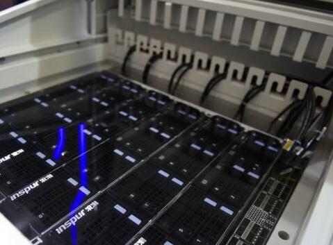 英国正式激活超算机 拥有100万个处理器内核4