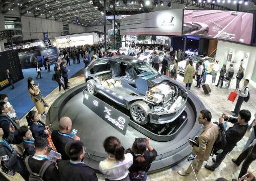车展会亮相多款新产品 丰田沃尔沃介绍新技术