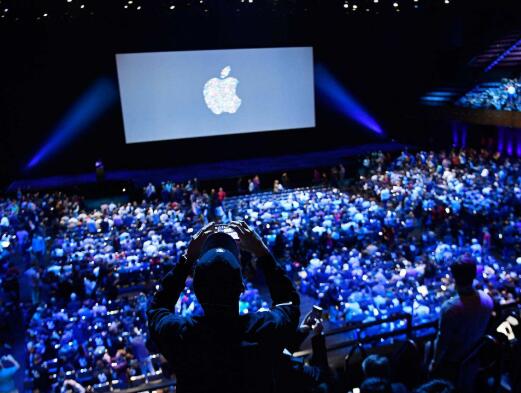 苹果向媒体发出邀请函 将于十月底推出新产品4