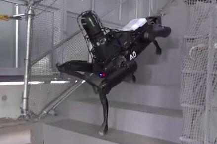 波士顿动力更新工作动态 机器人Spot完成商业化测试