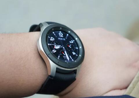 三星发布智能手表获关注 负责人称产品已正式发售2
