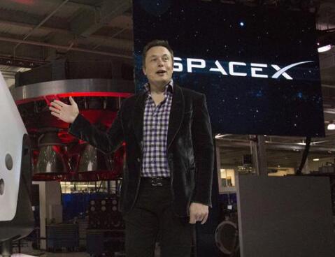 马斯克发布绕月合约内容 SpaceX将利用VR发展月球商业5