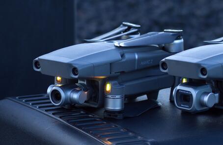 无人机搭载光学变焦技术 大疆公司发布两款新产品