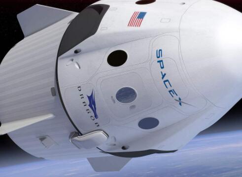SpaceX准备于年底发射火箭 预计会送71颗卫星进入轨道2
