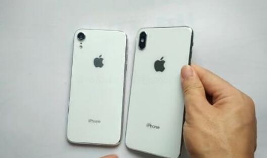 iPhone手机采用双卡双待模式 富士康工人曝光生产进程1