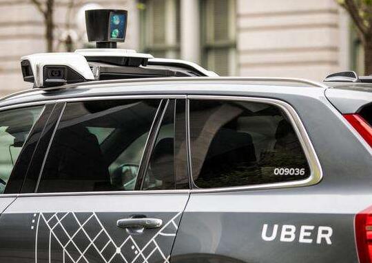 Uber恢复无人车街道测试 改装版沃尔沃XC90由人类驾驶4