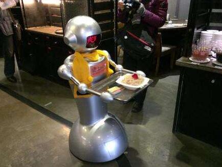 机器人可提供上菜服务 外媒称这一技术毫无意义2
