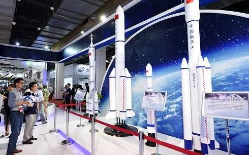 太空成各国争夺对象 美国称中俄将打造重型火箭