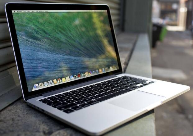 MacBook Pro顶配4.5万元 内部增添快速录音功能4