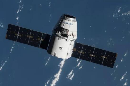 SpaceX送首个AI机器人入太空 以测试其能否协助宇航员4