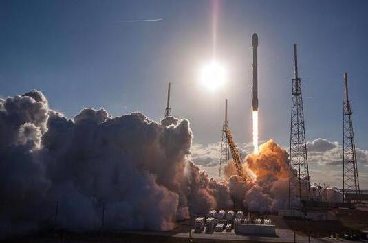 spaceX公司今年已进行多次发射 强大实力引发世人关注