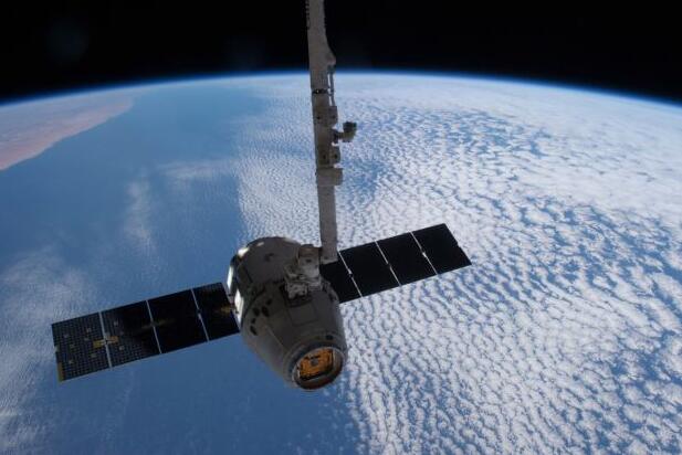 SpaceX或发射互联网卫星 马斯克Starlink卫星计划5