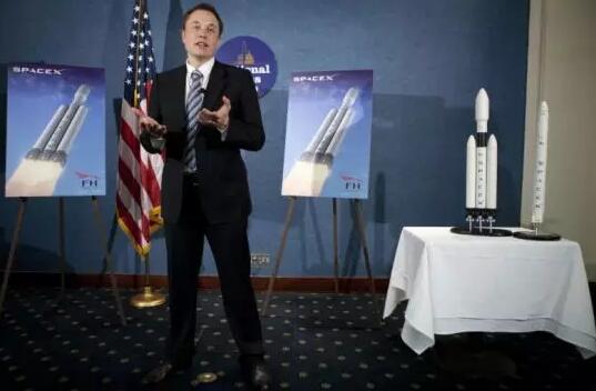 划时代意义SpaceX重型猎鹰首飞成功马斯克实现七年前诺言6
