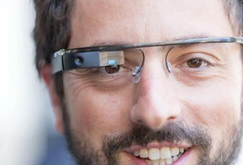 罗永浩称将发革命性产品 外界猜测或为智能眼镜3
